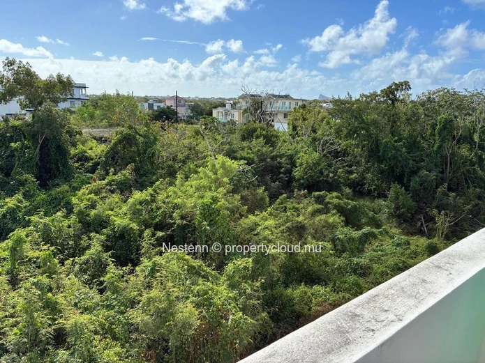 Duplex modernes neufs avec rooftop & piscine privée – Proche de Chemin Vingt Pieds, Grand Baie 