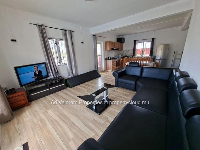 ?? À Louer – Maison Familiale Avec Piscine À Flic-En-Flac