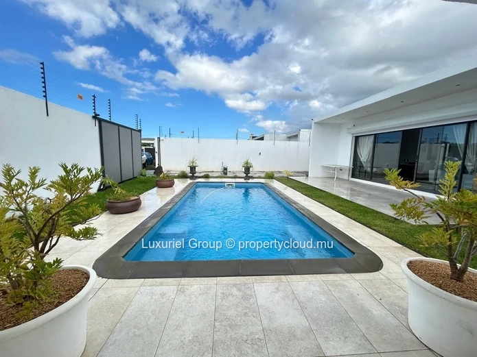 Villa paisible et sécurisée avec piscine au cœur de Grand Baie