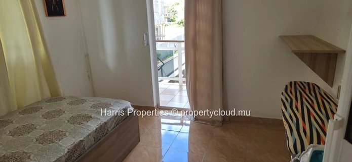 Magnifique appartement meublé au 1er étage à louer à Pereybere