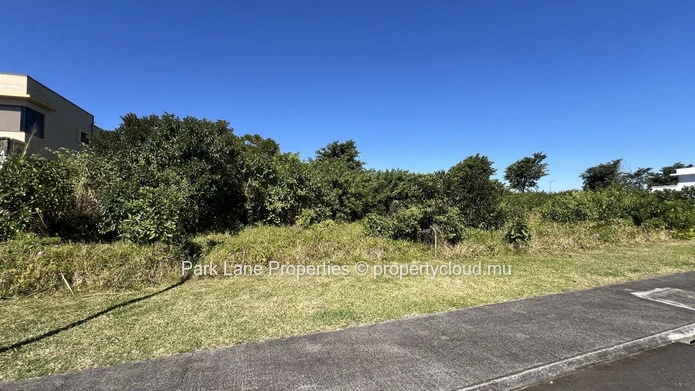 Terrain résidentiel 581 m² dans la Smart City de L’Avenir – Vue montagne, Moka