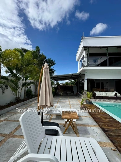 Exclusive 4 bedrooms Luxury Villa for Rent - Grand Baie | Rs 115,000 (NEG)