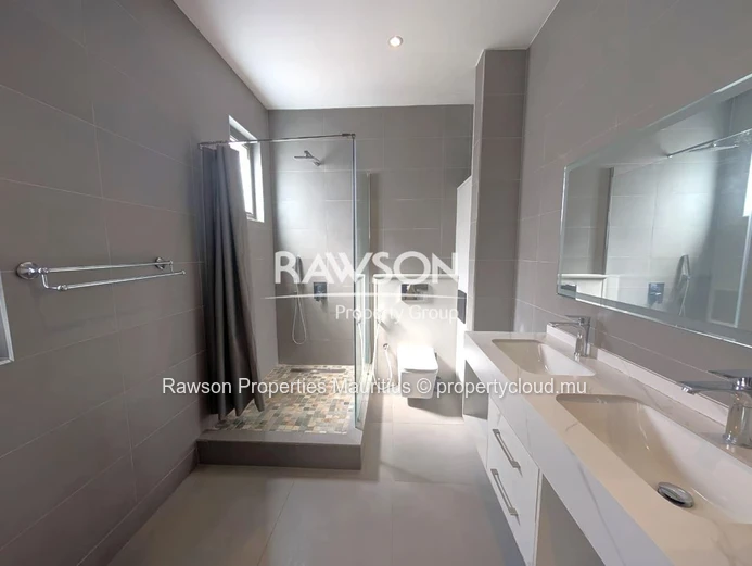 Penthouse In Pereybere | 3 Bedrooms | Private Rooftop Pool | Close To Grand Baie
