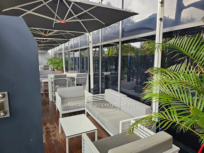 Bureau de 668 m² 