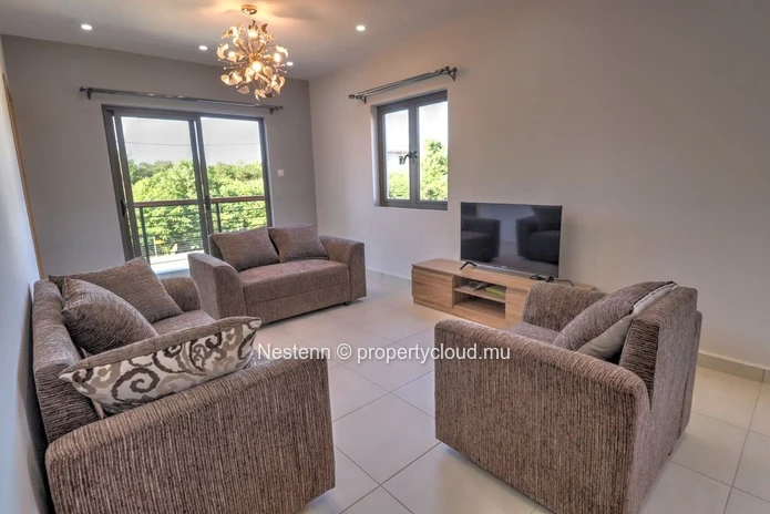 New 3-bedroom villa with modern amenities