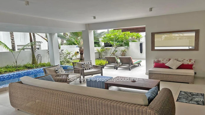 Roche Bleu - AO Residences