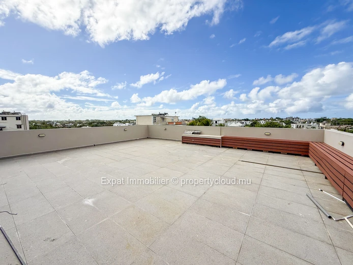 Penthouse Neuf 3 Chambres En Suite Avec Rooftop Privatif – Grand Baie, Chemin Vingt Pieds