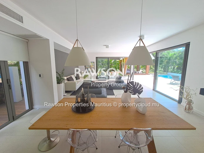 Villa 4 Chambres | Piscine | Golf Estate | Scs | Accessible Aux Étrangers | €