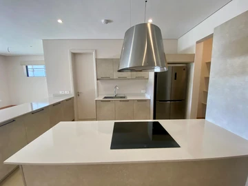 4 Bedroom Apartment