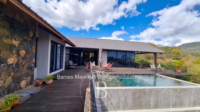 RIVIÈRE NOIRE - Family villa with panoramic views of Le Morne- 4 bedrooms
