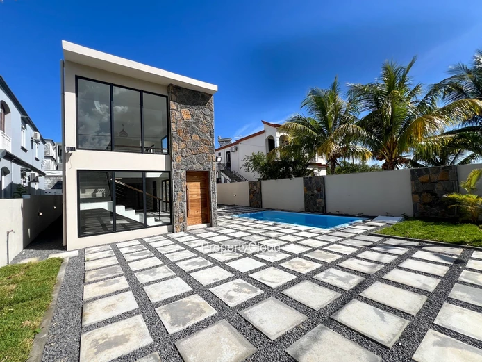 À Vendre - Villa Neuve De 3 Chambres -  Pereybere