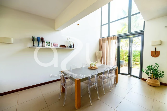 Maison Prestigieuse de 3 Chambres Près de la Plage