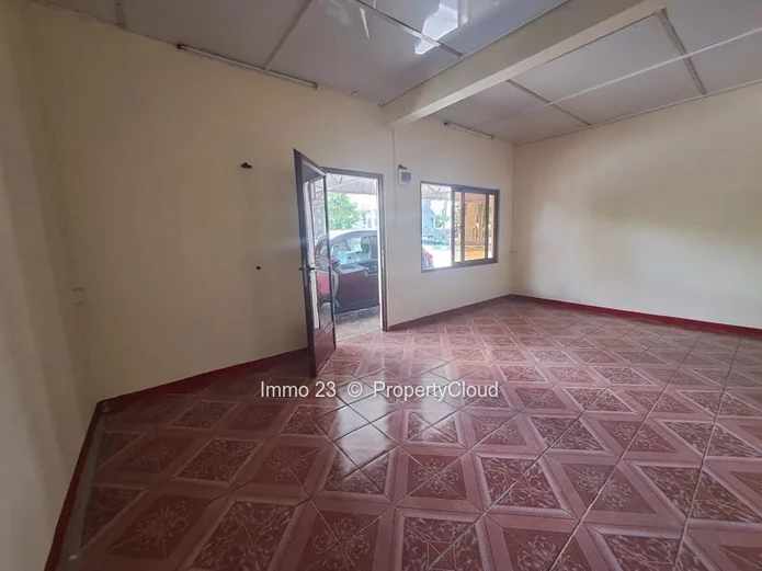 Commercial Space - 60m2 - Pamplemousses