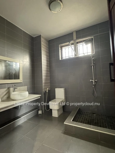 3-Bedroom Apartment for Rent in Pereybère