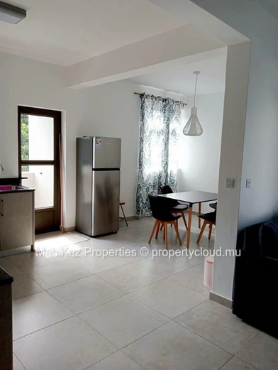 Modern Apartment for Rent in Quatre Bornes, Mauritius – Prime Central Location