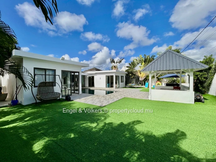 Exceptional 5-Bedroom Villa for Sale – Accessible to Foreign Buyers