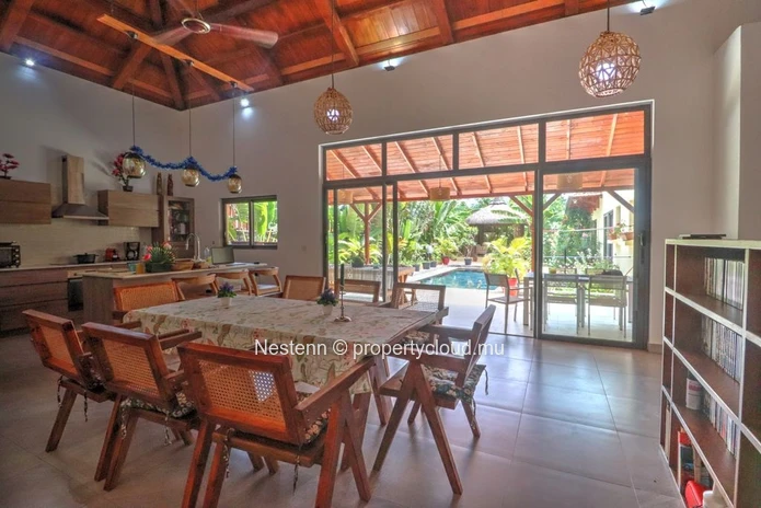 Elegant balinese-style villa on 675m² land