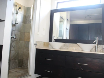 3 Bedroom Townhouse, Duplex