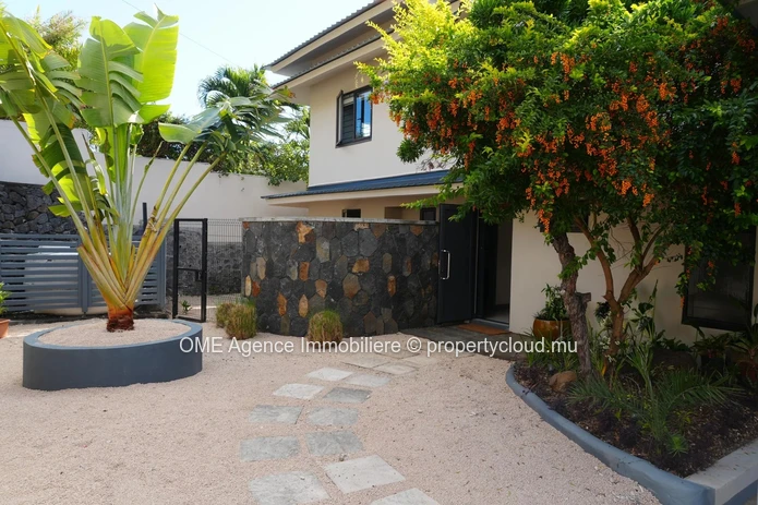 4-Bedroom Home with Panoramic Ocean Views