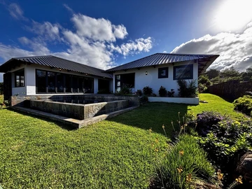 4 Bedroom Villa
