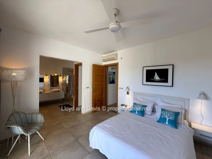 Appartement élégant de 3 chambres en suite à Balaclava