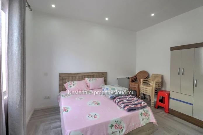 Villa moderne de plain-pied avec 3 chambres à proximité des commodités.