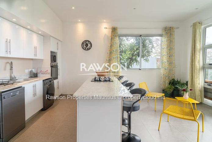 Furnished Apartment | 2 En-Suite Bedrooms | Sea View | Trou D’Eau Douce