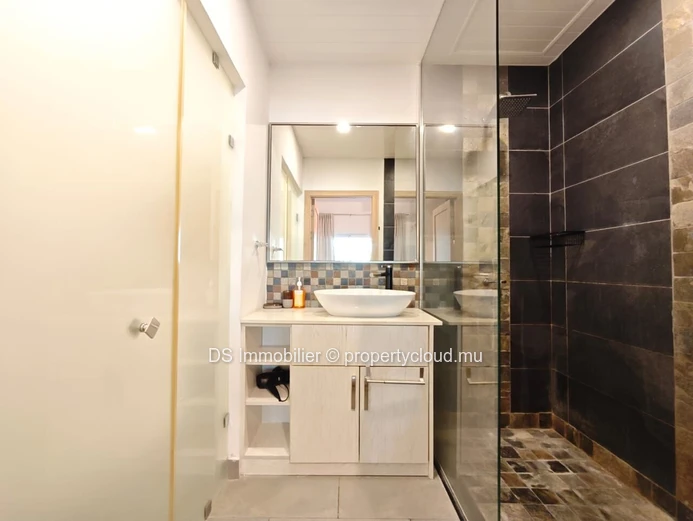 Apartment For Rent In Bain Bœuf – Sea Access - North