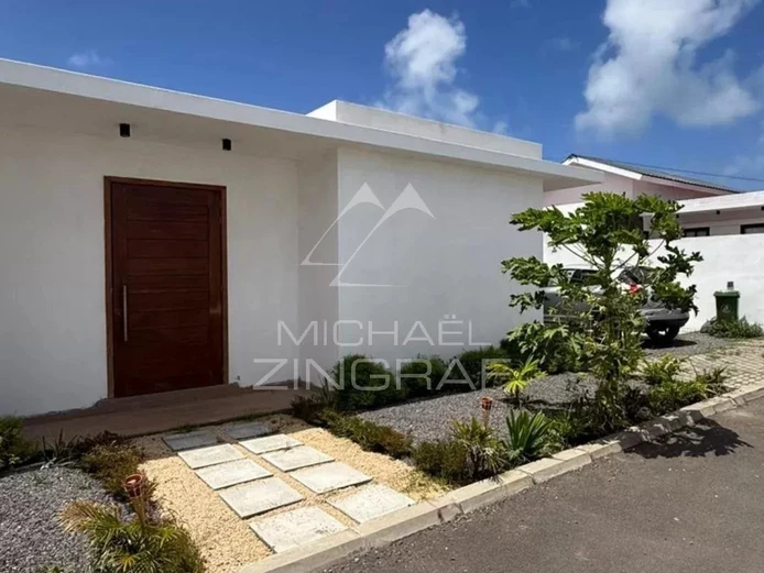 Villa Meublée de 3 Chambres avec Piscine dans une Résidence Privée – Grand Baie