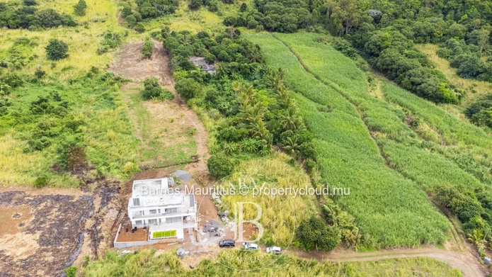 CREVE COEUR -  Residential plot for sale   -  2110 sqm