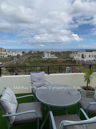Luxurious Villa for Sale in Jardin d'Anna-2, Flic en Flac, Mauritius – Elegant Living with Panoramic Sea Views