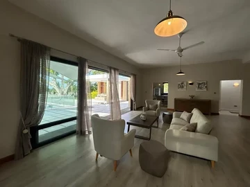 4 Bedroom Villa