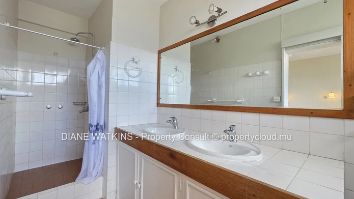 Appartement de 3 chambres a louer a Curepipe