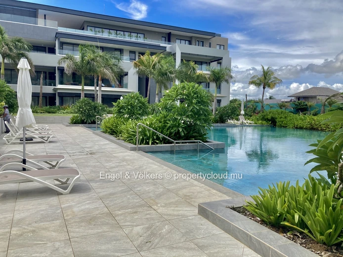Luxury Living in the heart of golf and beach estate