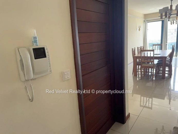 Appartement meublé de 3 chambres à louer à Beau Bassin