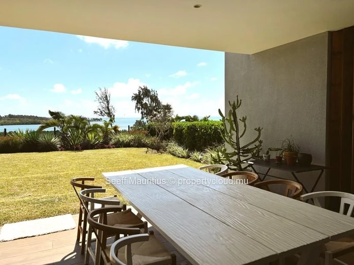 Superbe Appartement Rez-de-Chaussée 3 Chambres avec Vue Mer