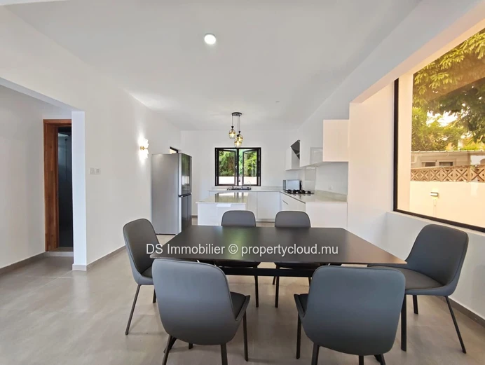 Villa For Sale – 3 Bedrooms – Grand Baie | Local Market
