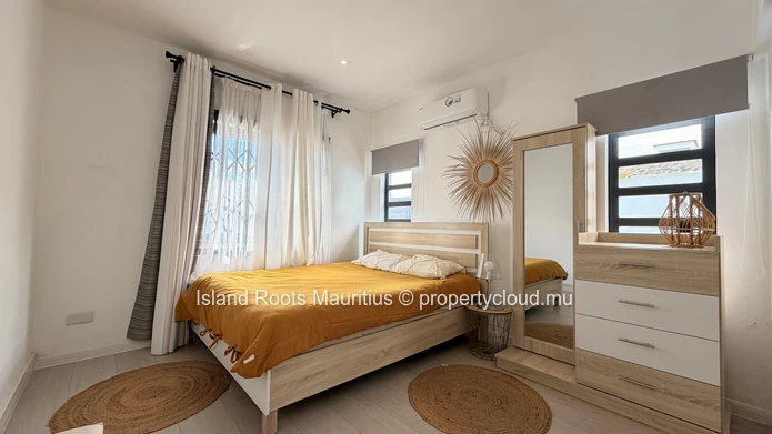 Jolie maison moderne à vendre à Péreybère.