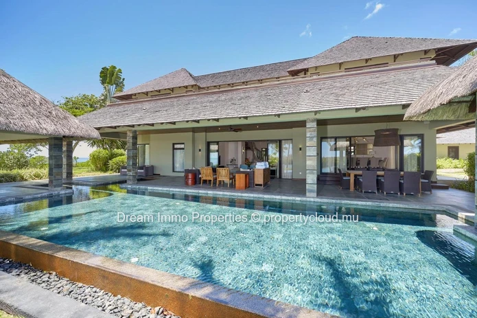 Sublime Beachfront Villa, Access And Sea View At Four Seasons Anahita In Beau Champ - Mauritius