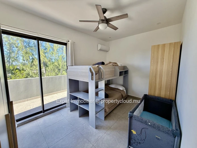À vendre – Penthouse moderne avec rooftop et piscine privée à Péreybère