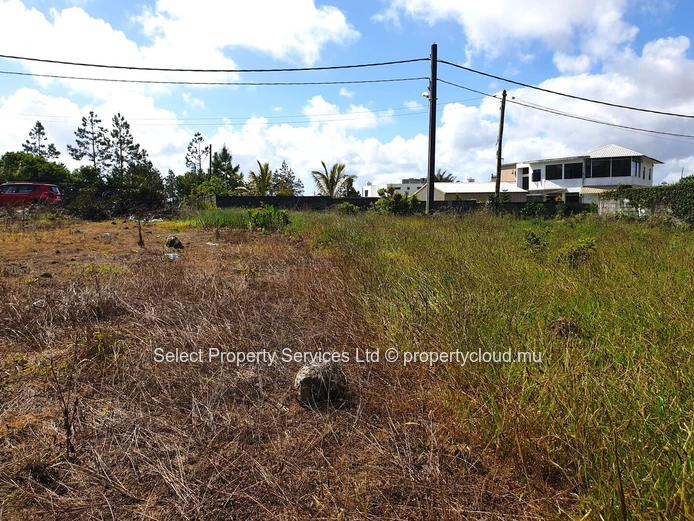 Residential Land for Sale in Pinewood Gardens - Wooton