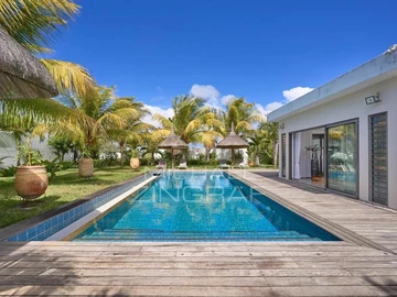 5 Bedroom Villa