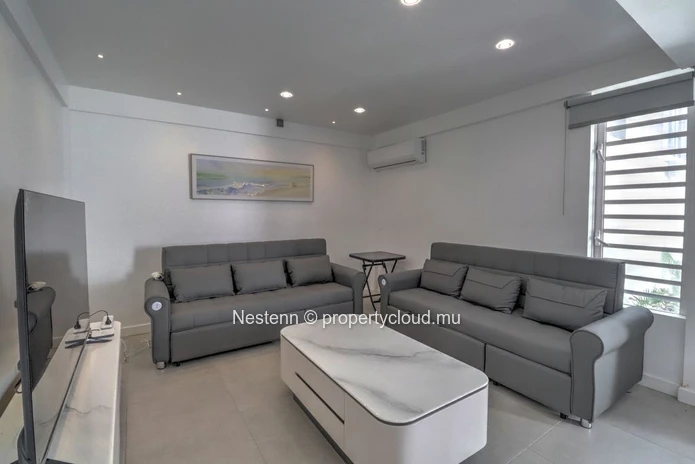 Appartement 2 chambres récemment rénové à louer à Pointe aux Canonniers