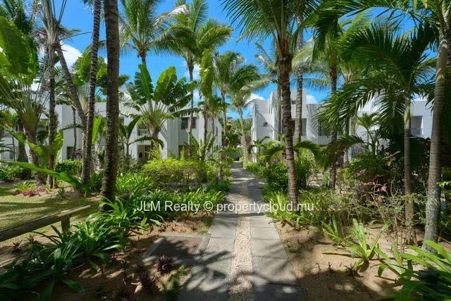 À vendre : Triplex de 3 chambres avec piscine commune à Pereybere, Île Maurice