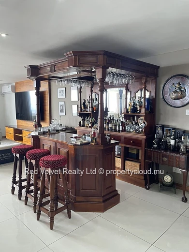 Luxury Duplex Penthouse – 570sqm Interior with 165sqm Rooftop Terrace & Mountain Views