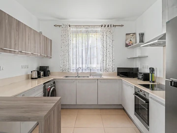 3 Bedroom Apartment