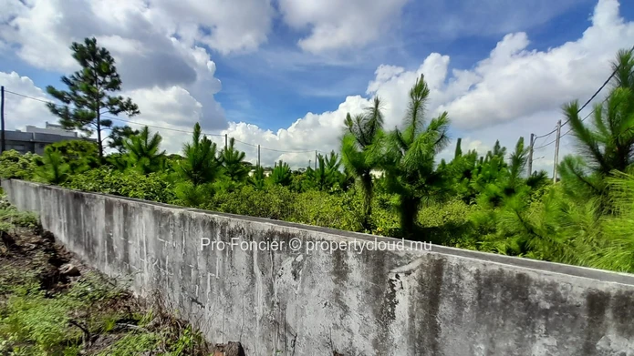 Plot of land for sale in Wooton - Well situated