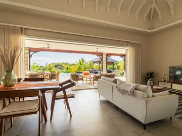 4 Bedroom Villa