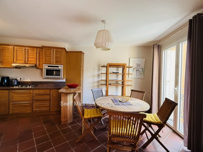 Art de Vivre au Bord de l'Eau : Superbe Duplex 2 Chambres à Port Chambly