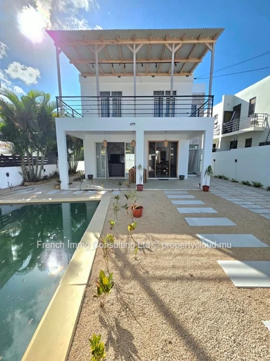 Belle villa de charme a pereybere, 3 chambres, piscine jardin et vaste terrasse